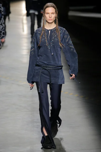 Look 52